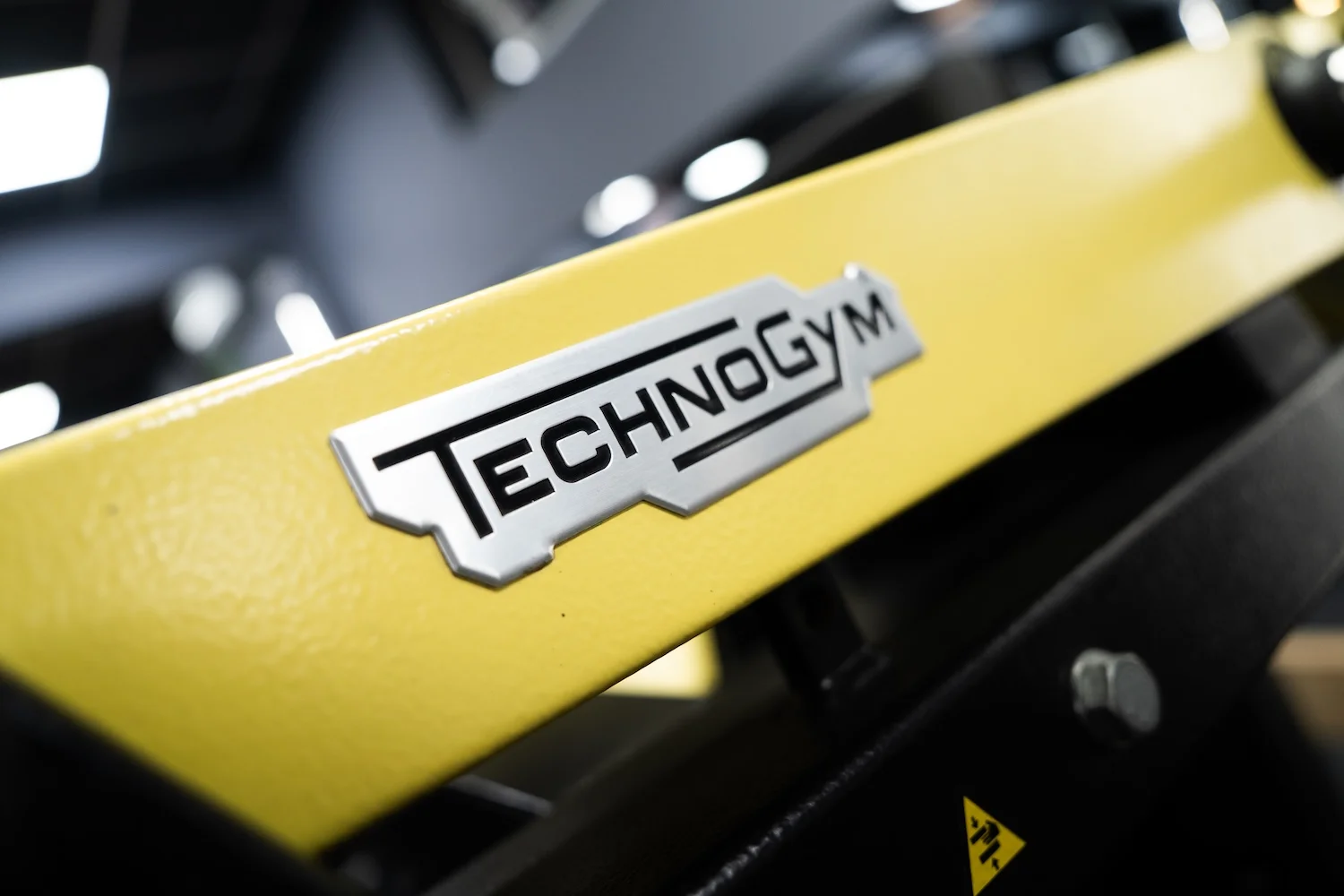 Detaliu echipament Technogym la Evolution